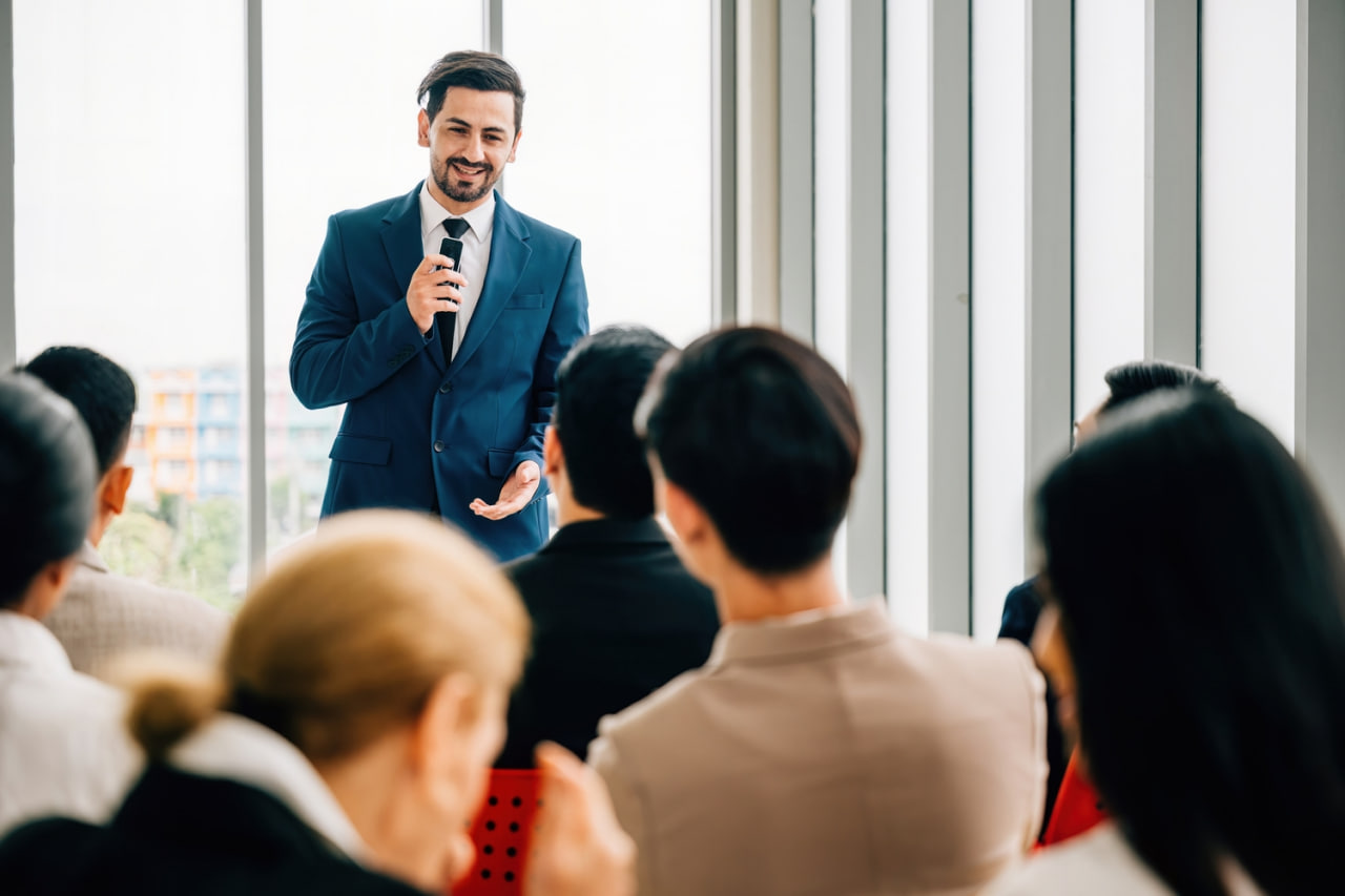 Crafting the Perfect Speech: Structure, Content, and Delivery